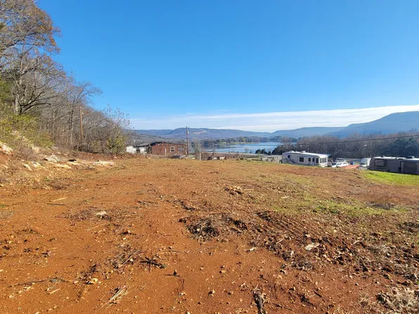 115 Lakeshore Dr, Jasper, TN 37347