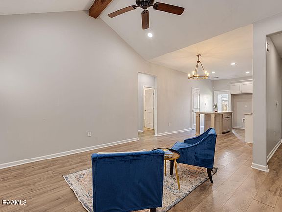 4th image of 109 Tyreek Dr