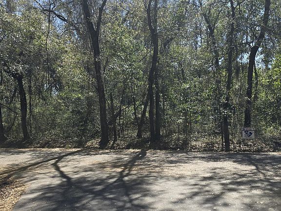 2nd image of 50 Toomer Rd