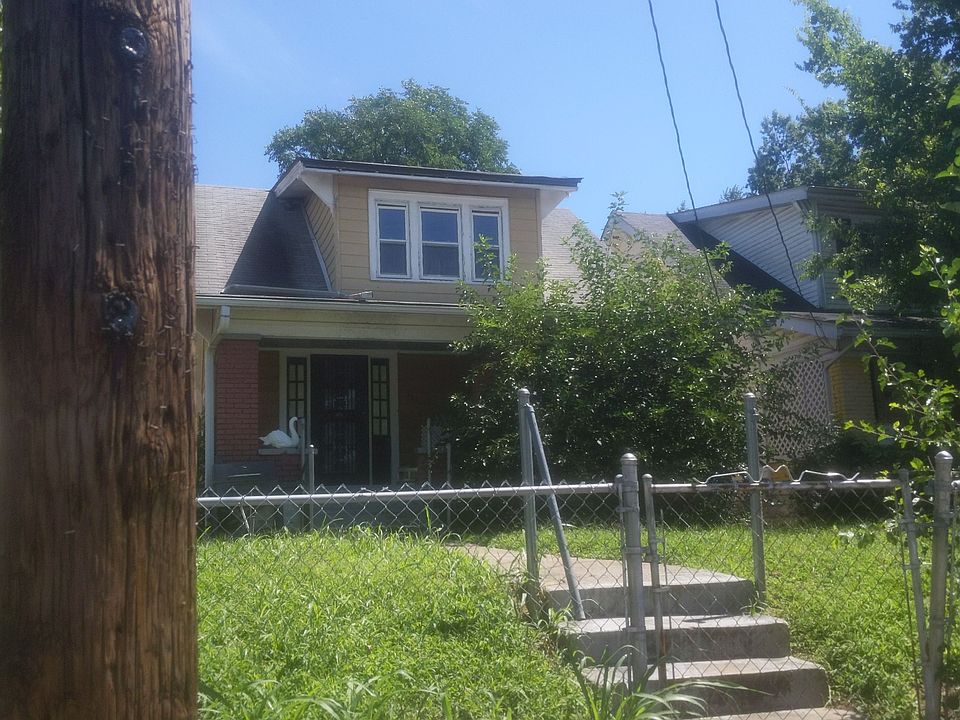 2nd image of 121 S 41st St