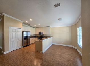 829 Greenleaf Cir, Vero Beach, FL 32960