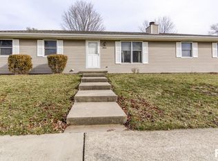 3900 Gooseneck, Springfield, IL 62707