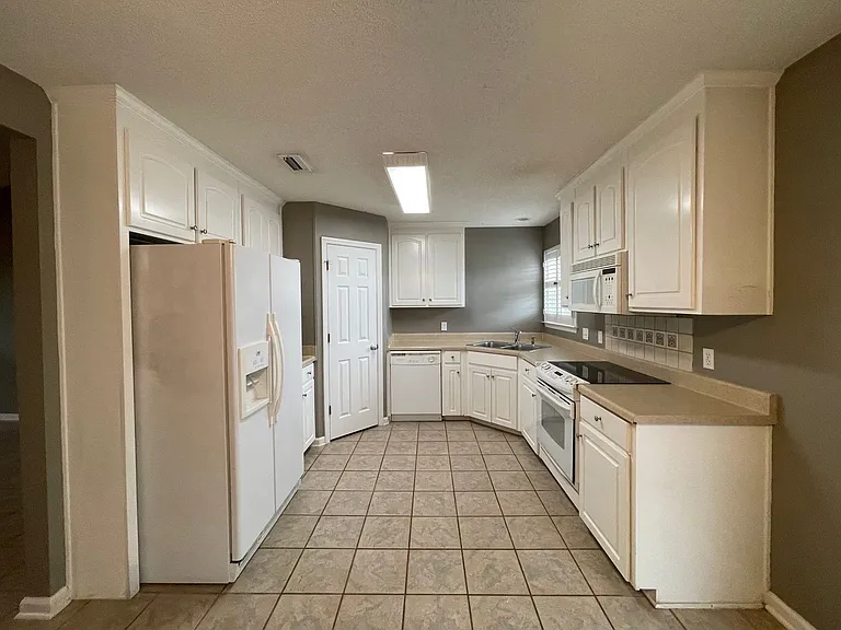 105 County Road 740 — Photo 8
