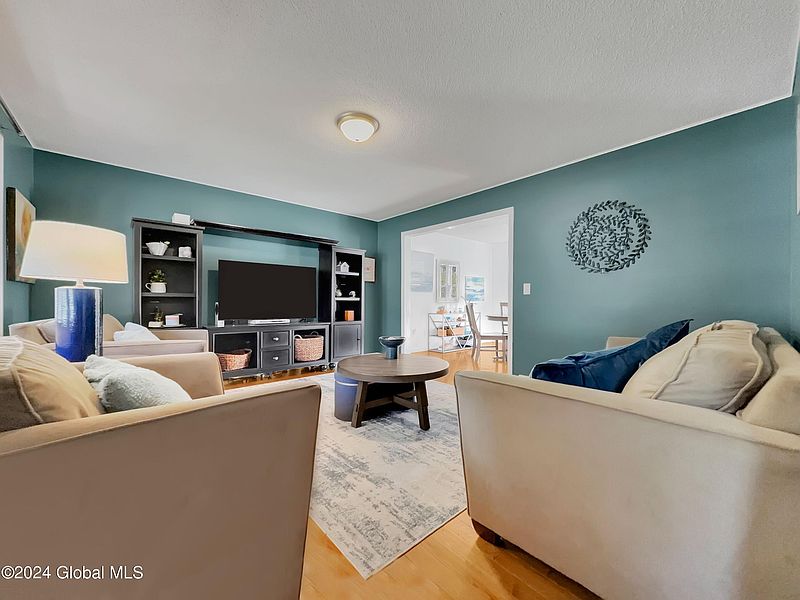 3rd image of 7 Timmons Lane