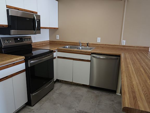 4th image of 2749 Sullins St APT 204