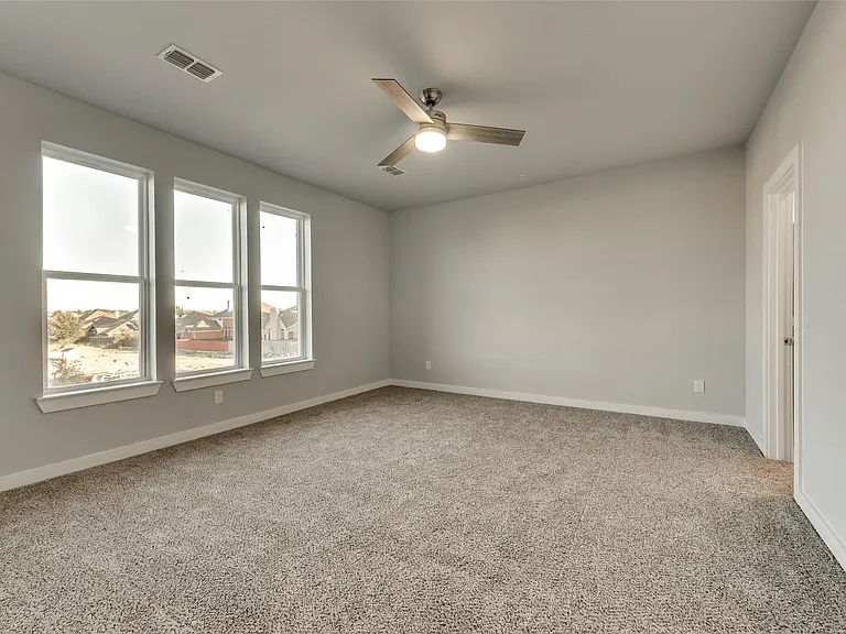 5827 Rivendell Dr — Photo 12