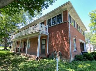 103 S 5th St #21, Saint Francisville, IL 62460