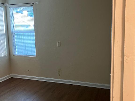 2nd image of 1014 Melbourne Ave