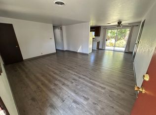 925 SW I St, Grants Pass, OR 97526