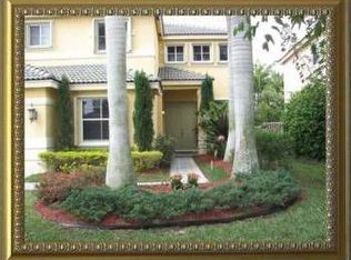 941 Nandina Dr, Fort Lauderdale, FL 33327