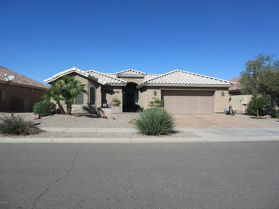 1st image of 2670 E Desert Wind Dr