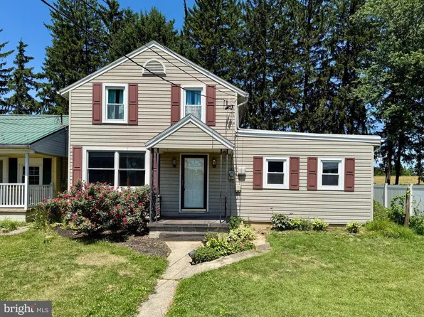 109 Brumbaugh Ave, Chambersburg, PA 17201