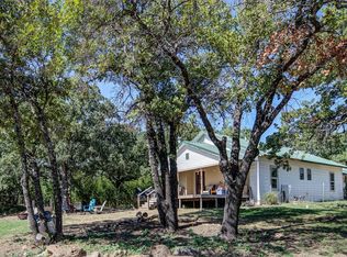 2483 Fruitland Rd, Sunset, TX 76270