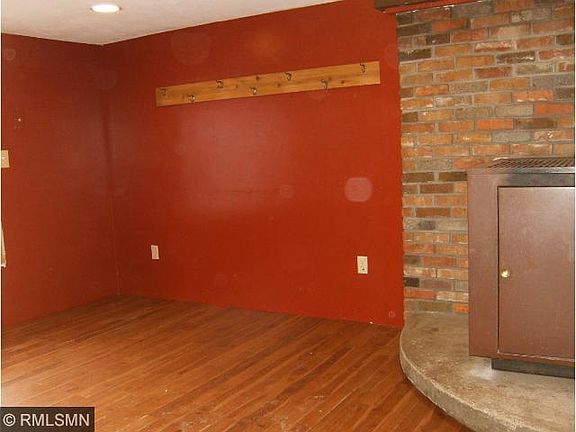 Dining room 14246 384th 