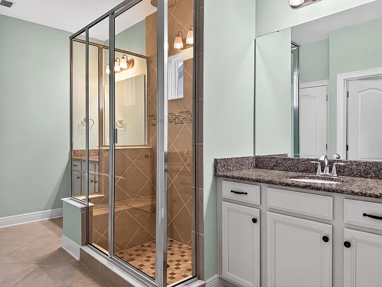 2062 Redbay Ave — Photo 15