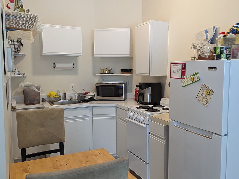 1st image of 509 Columbus Ave #1
