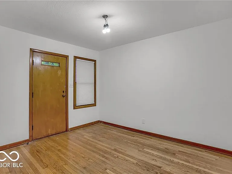760 W Pine St — Photo 48