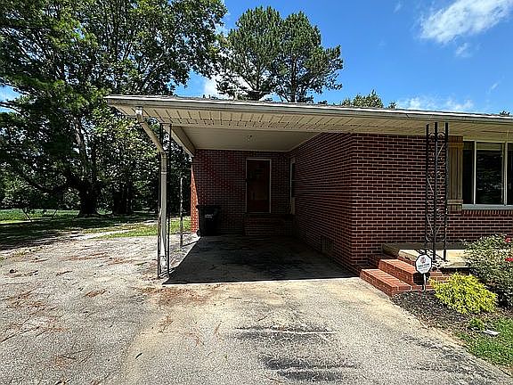 2nd image of 141 Agee Rd