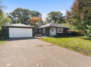 806 89th Ave NE, Blaine, MN 55434