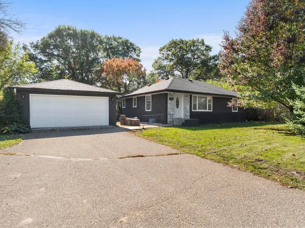 806 89th Ave NE, Blaine, MN 55434