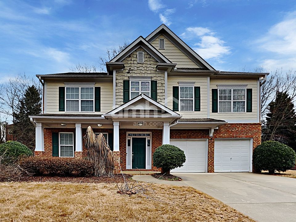 1st image of 680 Golden Meadow Dr
