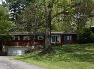 30 W Patricia Dr, Transfer, PA 16154