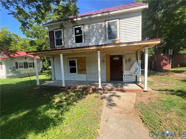 513 N Mecklenburg Ave, South Hill, VA 23970