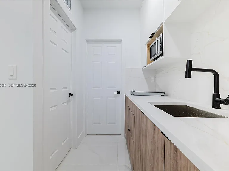 5261 SW 89th Ave #1 — Photo 5