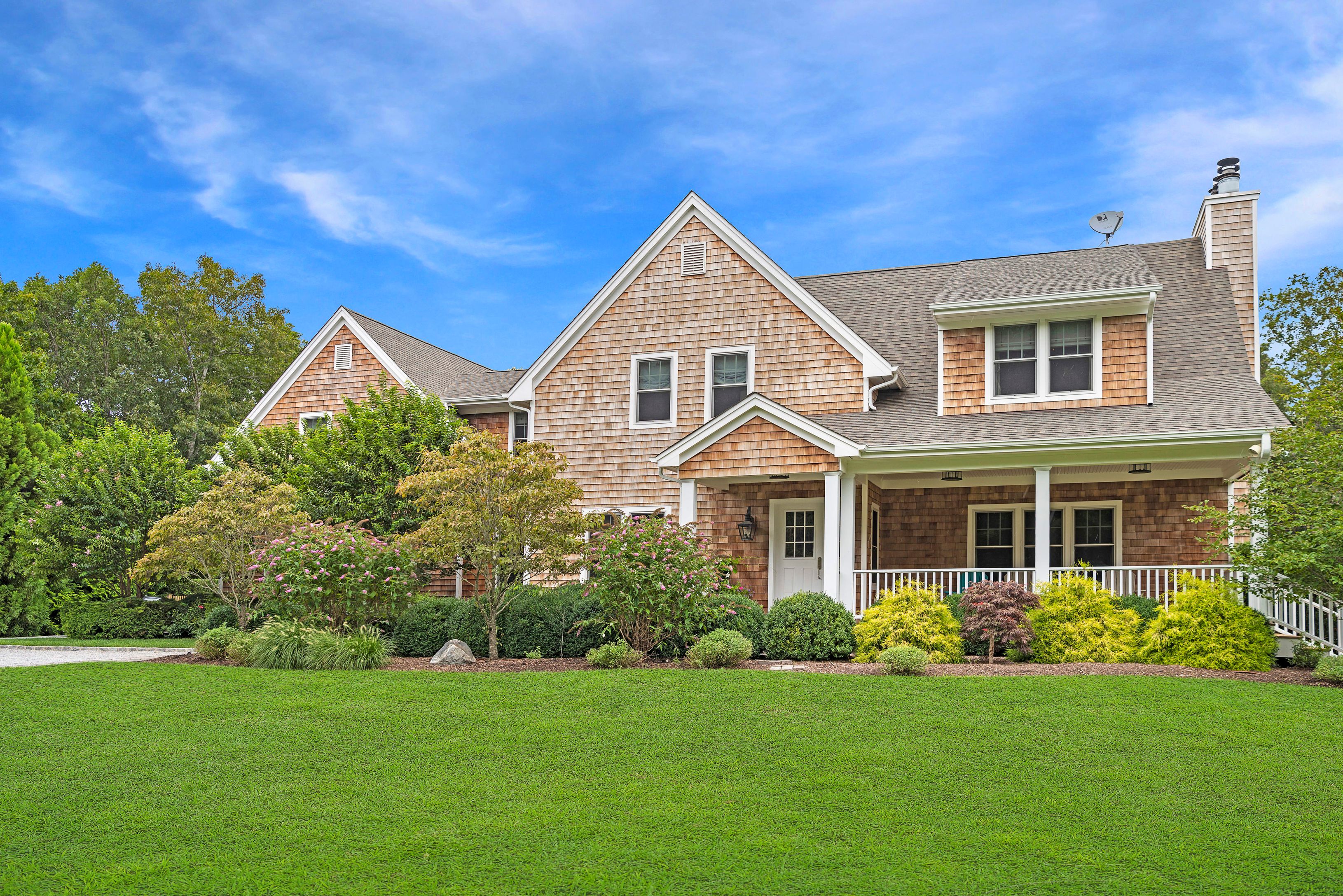 10 & 6 Arbutus Rd in Quogue Out East