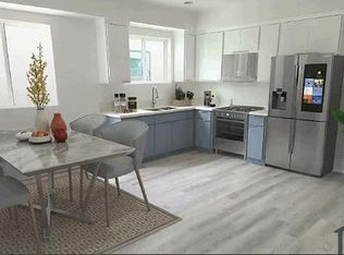 532 W Vernon Ave, Los Angeles, CA 90037