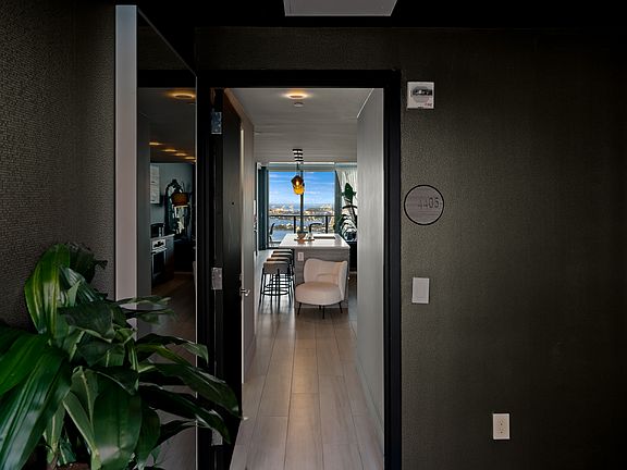 5th image of 650 NE 32nd St #44O5