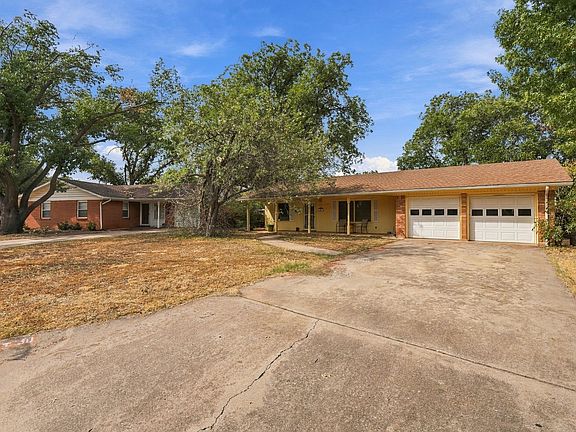 2nd image of 30 Mill Ct