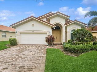 1929 Par Dr, Naples, FL 34120