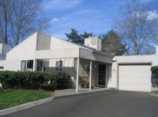 17757 NW Lakeway Ct, Beaverton, OR 97006