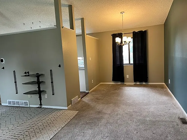 2207 Rambouillet Dr — Photo 5