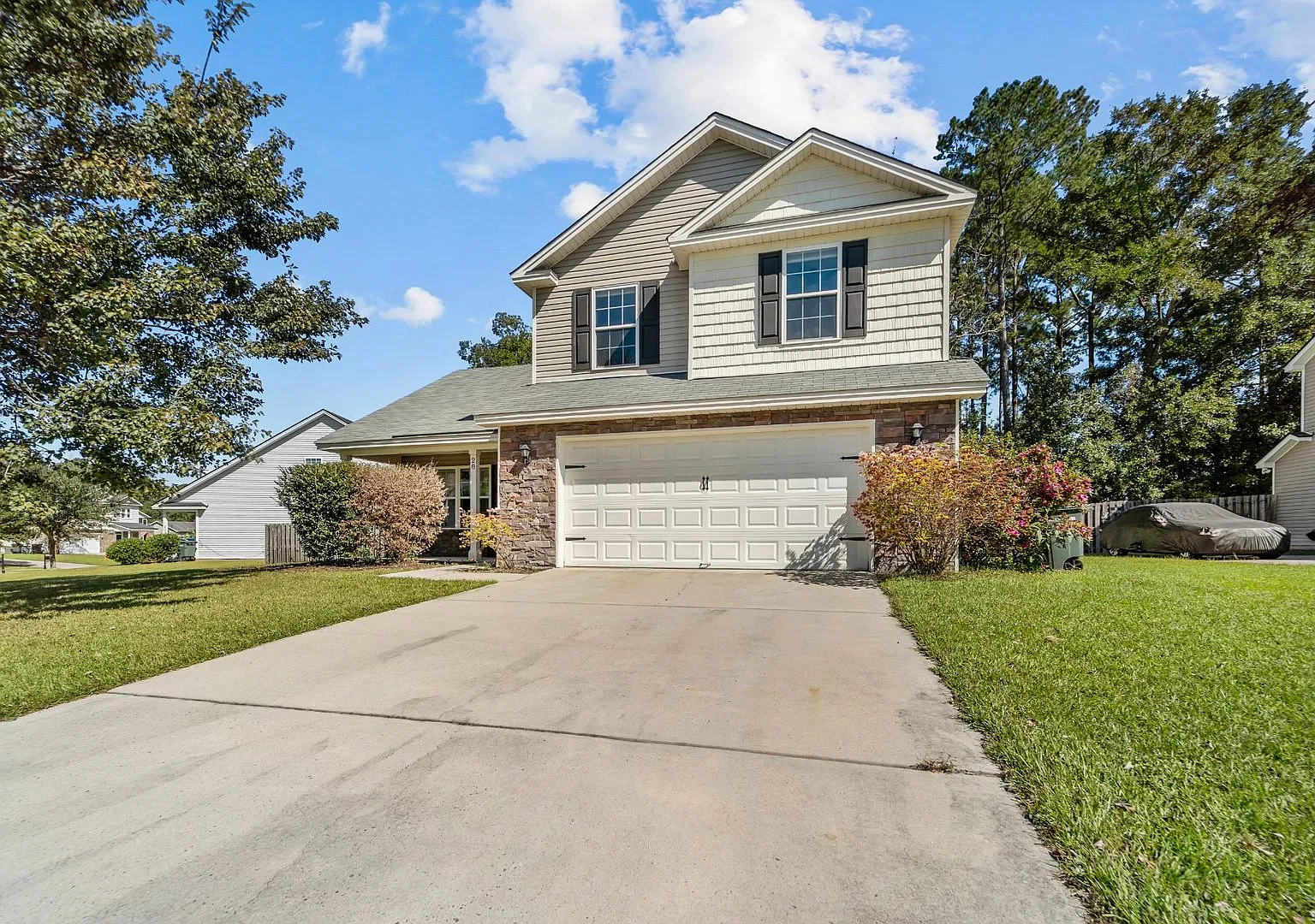 3BR Home with Quartz Kitchen & Fenced Backyard in Savannah — Photo 1
