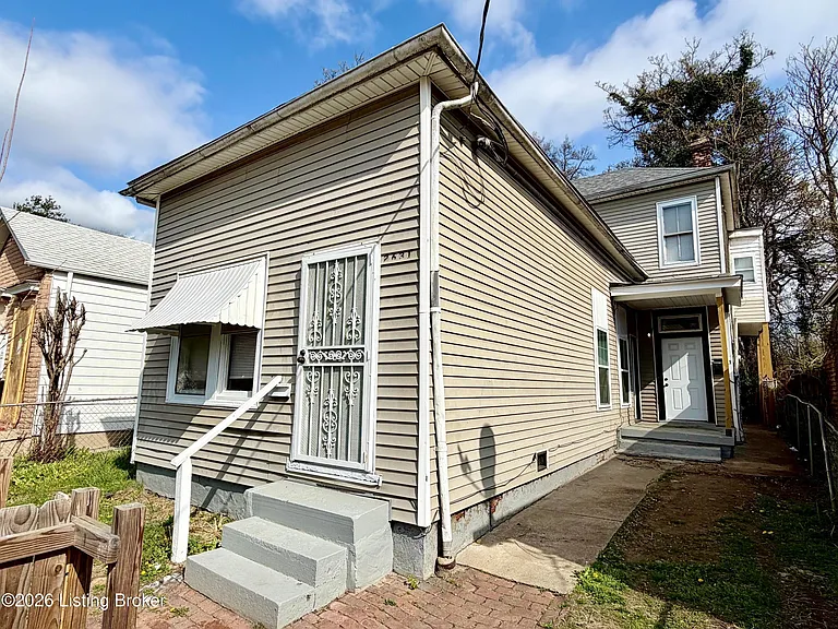 2631 W Madison St #2 — Photo 1