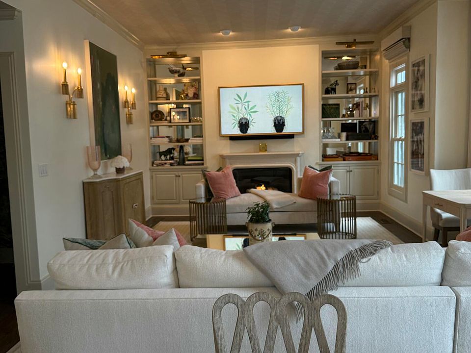 1st image of 48 Spring St APT 14