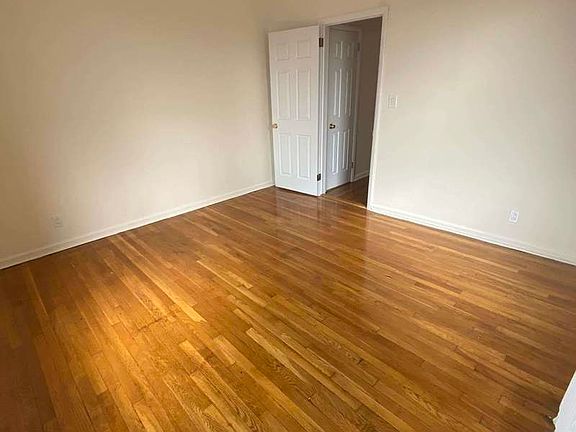 4th image of 35-11 30th St #3