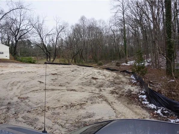 11717 Chester Rd, Chester, VA 23831