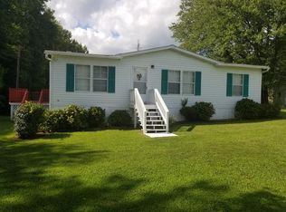 1090 Irvington Rd, Kilmarnock, VA 22482