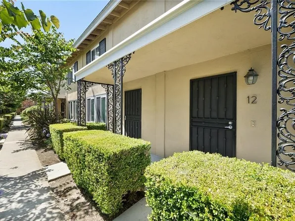 2400 Elden Ave APT 12, Costa Mesa, CA 92627