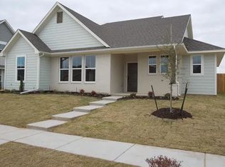 109 King Arthur Ct, Glen Rose, TX 76043