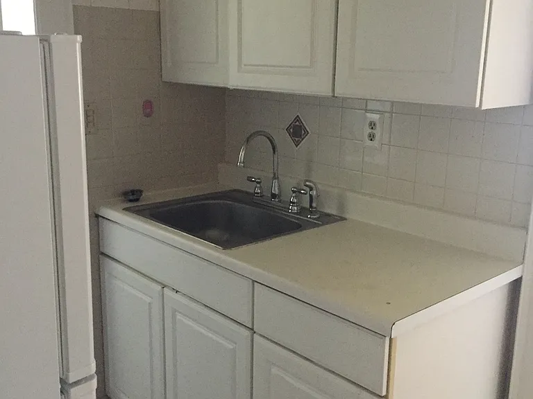 512 Wallace Ave — Photo 15