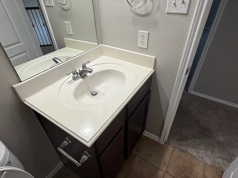 1008 Lucy Ln — Photo 30