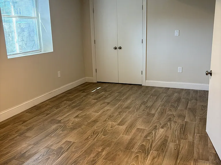 96 Willis Ave #1 — Photo 8