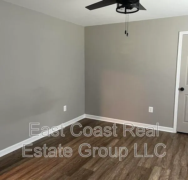 18061 Crampton Ln — Photo 10