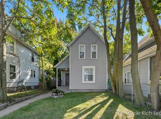 918 Lafayette Ave NE, Grand Rapids, MI