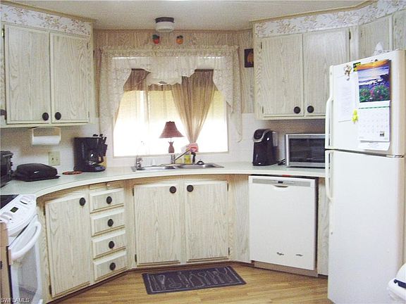 2nd image of 3124 Indian Village Ln