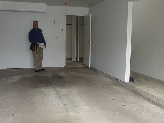 3rd image of 1307 Forestdale Ct